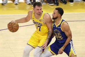 43+12+9!东契奇揭幕战砍下40+ 队史第三人 比肩科比和贝勒